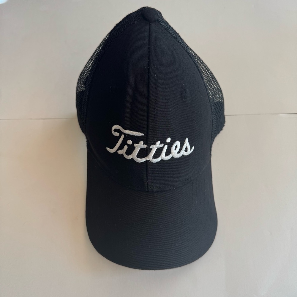 Faux Golf Logo Hat Gag Gift Bachelor Party Black